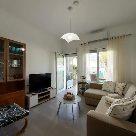 Villa Secret Paradise Front 1
